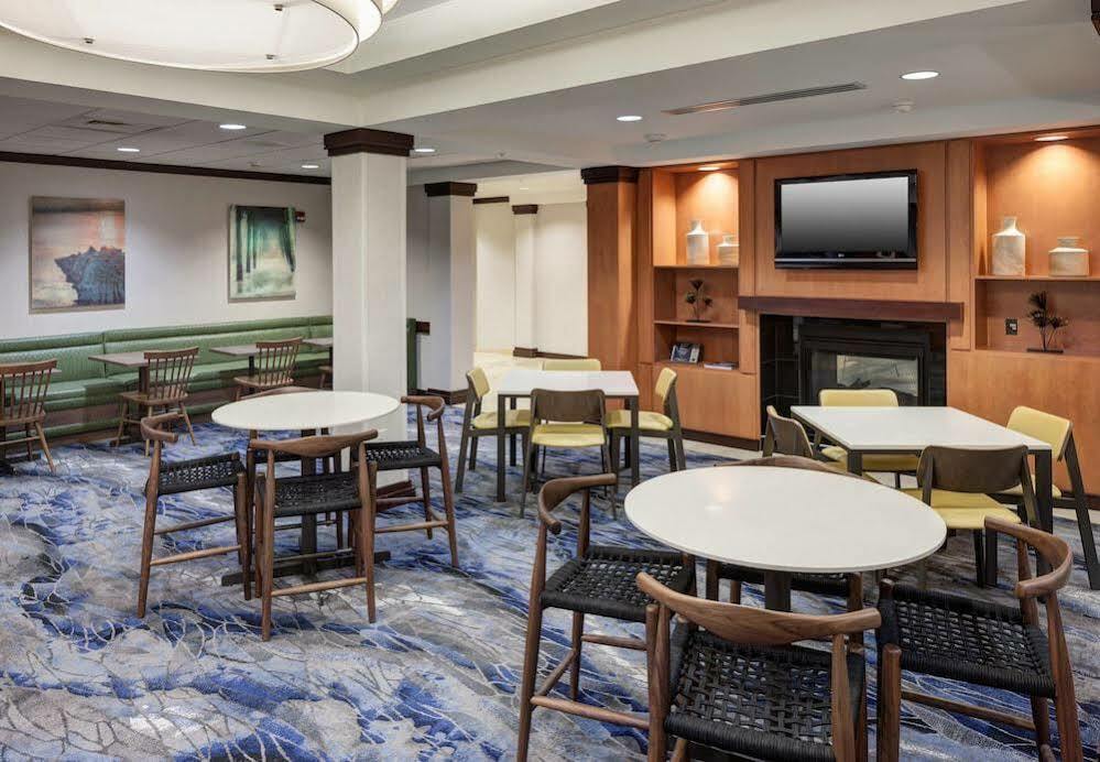 Fairfield Inn & Suites Wilmington Wrightsville Beach Екстер'єр фото